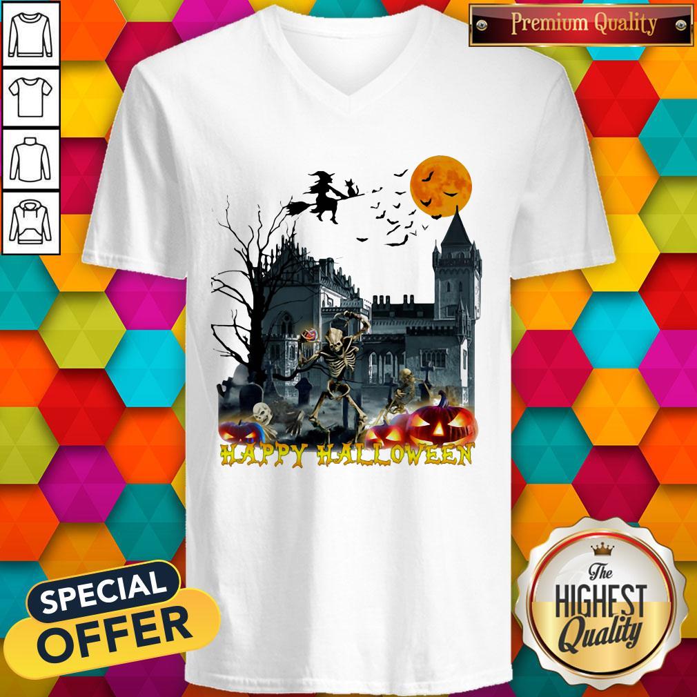 Awesome Witch And Skeleton Happy Halloween V-neck