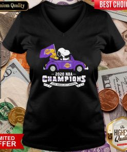 Snoopy And Woodstock Driving Los Angeles Lakers Car 2020 NBA Champions V-neck