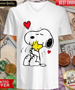 Snoopy Hug Woodstock Valentines Day V-neck - Design By Viewtees.com