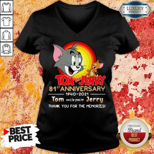 Hot Tom And Jerry 81st Anniversary 1940 2021 V-neck