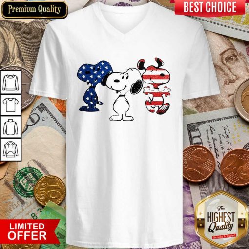 Snoopy American Flag Version V-neck - Design By Viewtees.com
