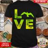 Premium I Love Seagulls Gulls Seagull Loving Boys Girls Shirt