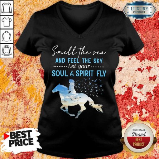 Horse Feel The Sky Soul Spirit Fly V-neck